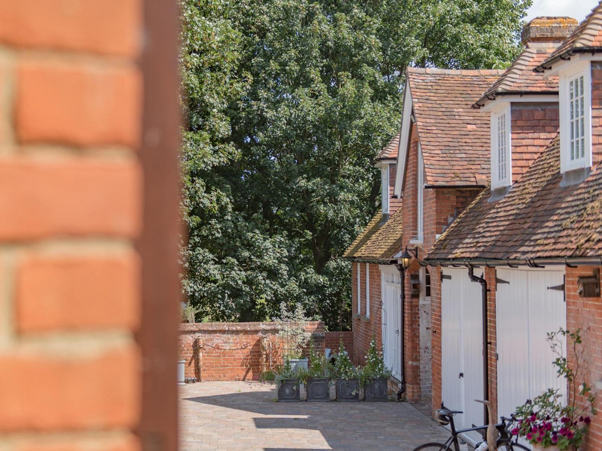 The Coach House Stables Villa Graveney Екстериор снимка